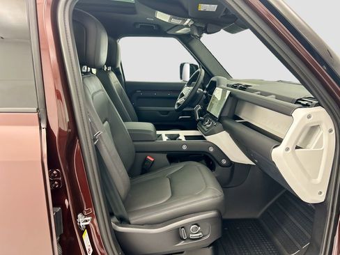 New 2026 Land Rover Defender 130 X-Dynamic SE AWD/4WD image 19