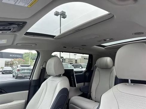 New 2026 Kia Carnival SX Prestige FWD image 13