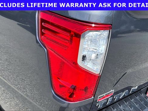 Used 2021 Nissan Titan SV w/ SV Convenience Package AWD/4WD image 24