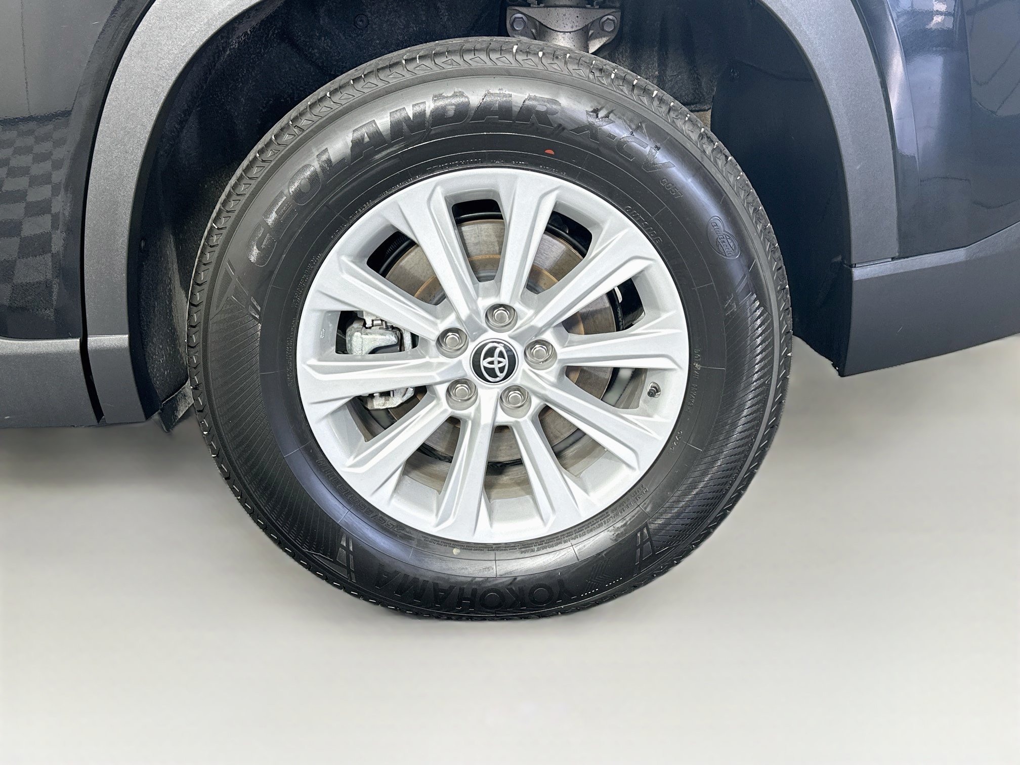 Used 2025 Toyota Grand Highlander AWD image 11