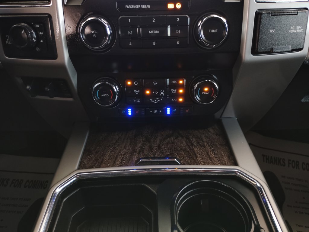 Used 2019 Ford F250 Lariat w/ Lariat Ultimate Package AWD/4WD image 35