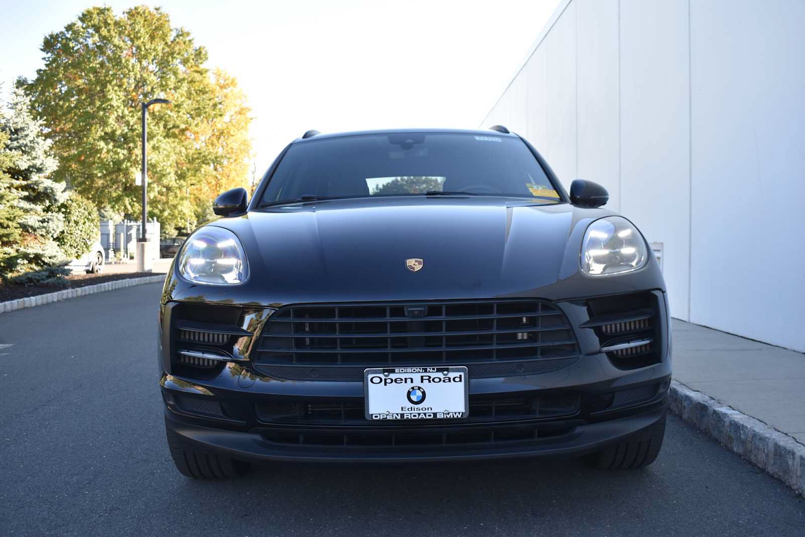 Used 2021 Porsche Macan S AWD/4WD image 2