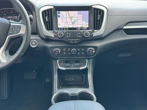 Used 2023 GMC Terrain SLE w/ Driver Convenience Package image 11