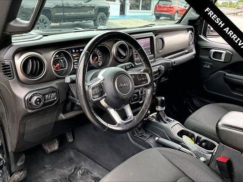 Used 2020 Jeep Gladiator Sport w/ Quick Order Package 24S AWD/4WD image 18