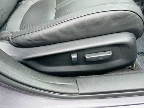 Used 2017 Honda Civic Touring image 36