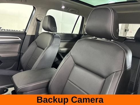 Used 2023 Volkswagen Atlas SE w/ Panoramic Sunroof Package FWD image 14