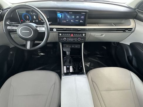 Used 2026 Hyundai Tucson SE FWD image 24