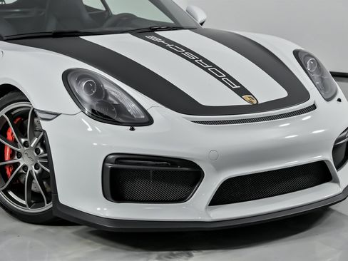 Used 2016 Porsche Cayman GT4 image 3