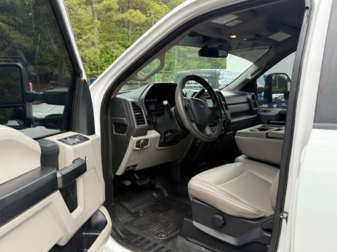 Used 2020 Ford F250 XL w/ STX Appearance Package AWD/4WD image 10