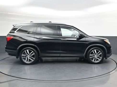 Used 2016 Honda Pilot Elite image 3