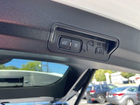 Used 2023 Ford Explorer XLT w/ Equipment Group 202A image 15