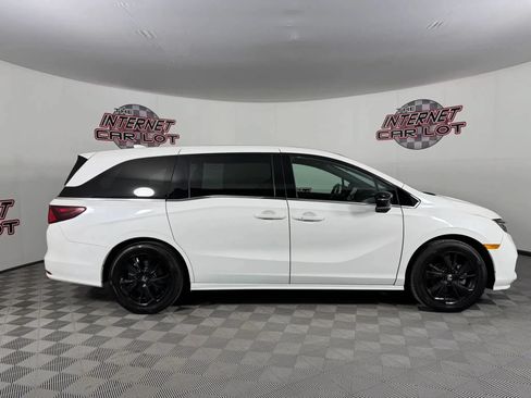 Used 2023 Honda Odyssey Sport image 8