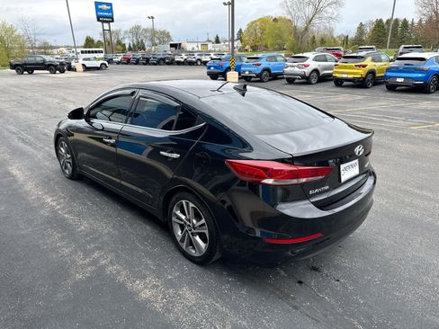 Used 2017 Hyundai Elantra Limited w/ Limited Ultimate Package 05 FWD image 5