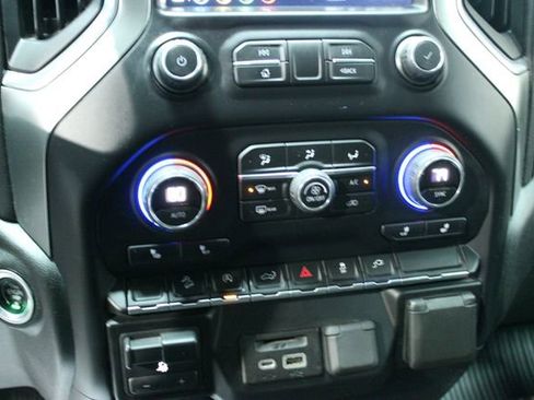 Used 2019 Chevrolet Silverado 1500 LT image 18