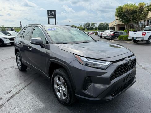 Used 2022 Toyota RAV4 XLE AWD/4WD image 1