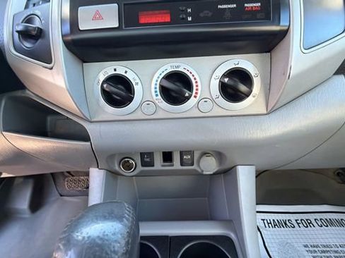 Used 2011 Toyota Tacoma 4x4 Double Cab w/ TRD Off-Road Pkg image 14