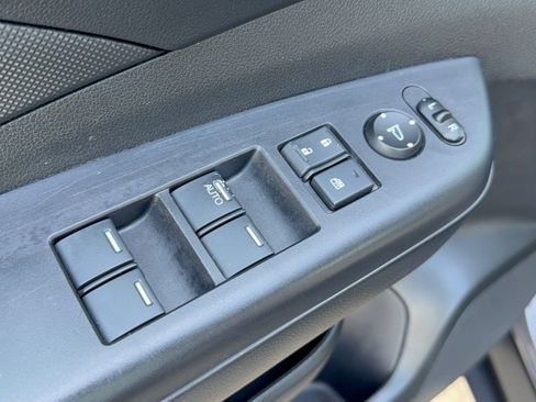 Used 2016 Honda CR-V LX image 26