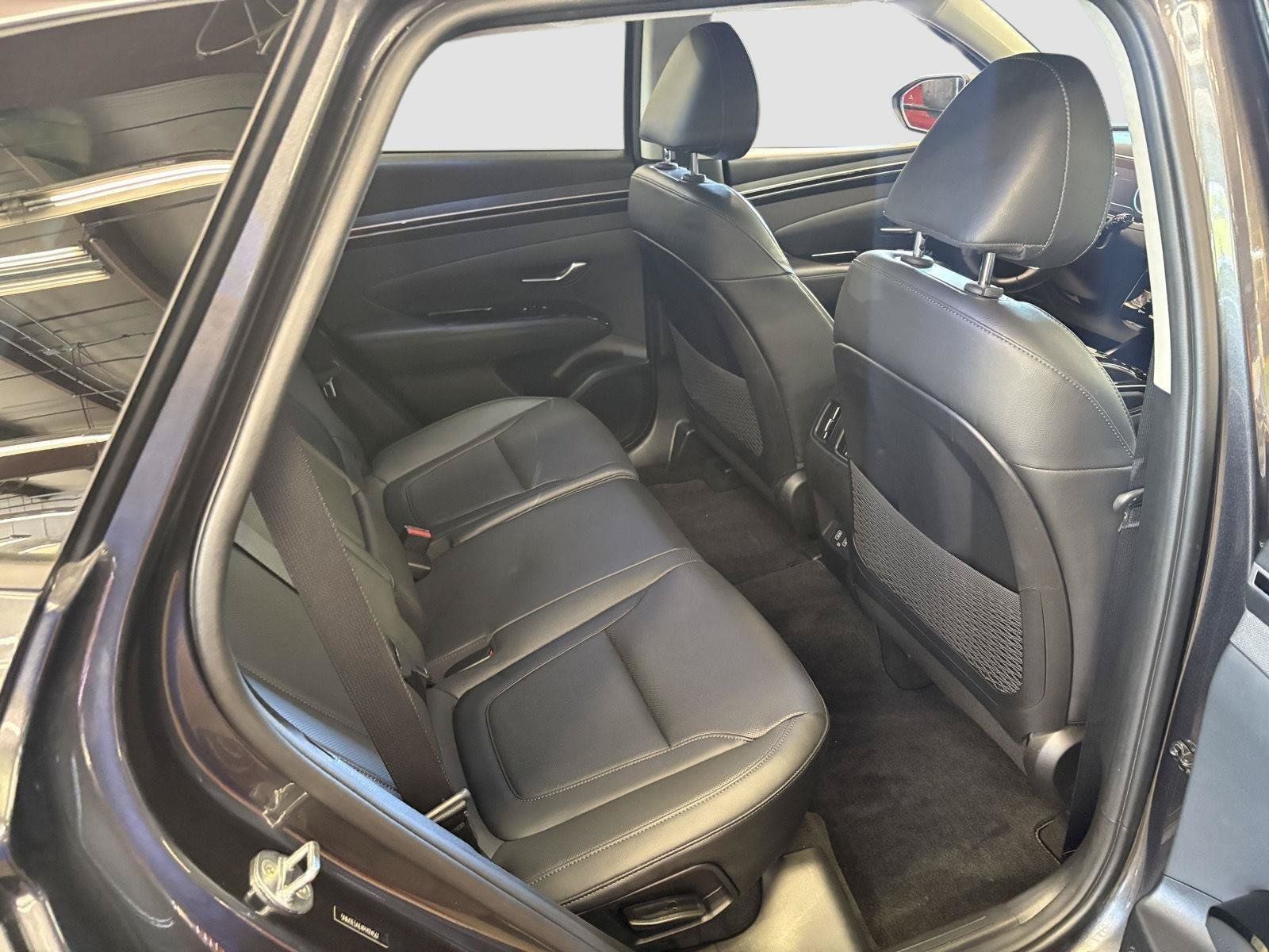 Used 2023 Hyundai Tucson Limited FWD image 17