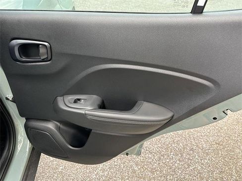 New 2025 Hyundai Venue Limited image 13