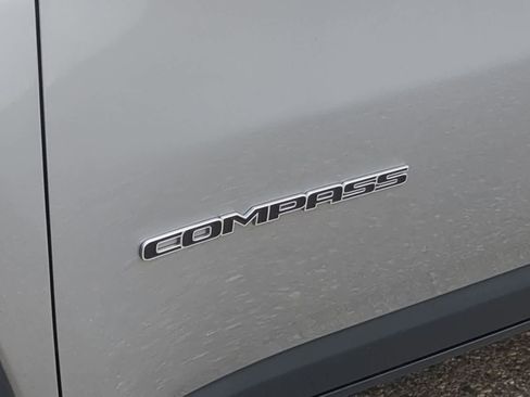 Certified 2022 Jeep Compass Limited AWD/4WD image 13