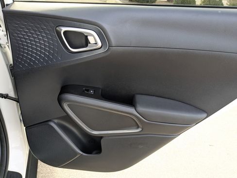 Used 2024 Kia Soul EX FWD image 37
