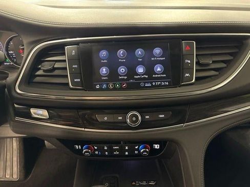 Used 2020 Buick Enclave Avenir w/ Avenir Technology Package AWD/4WD image 19