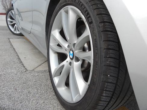 Used 2012 BMW 640i Convertible image 16