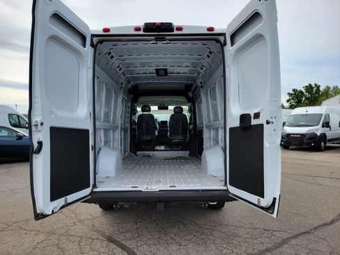 Used 2025 RAM ProMaster 3500 w/ Convenience Group FWD image 17