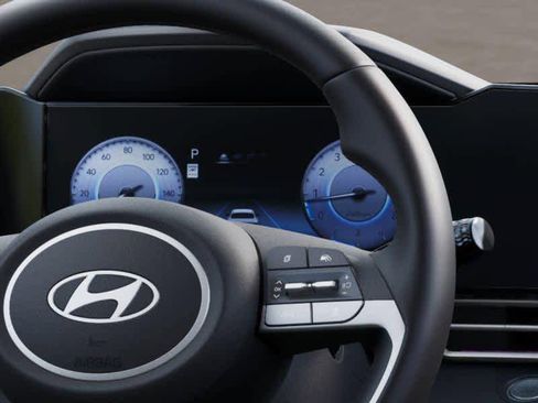 New 2025 Hyundai Elantra Limited image 14