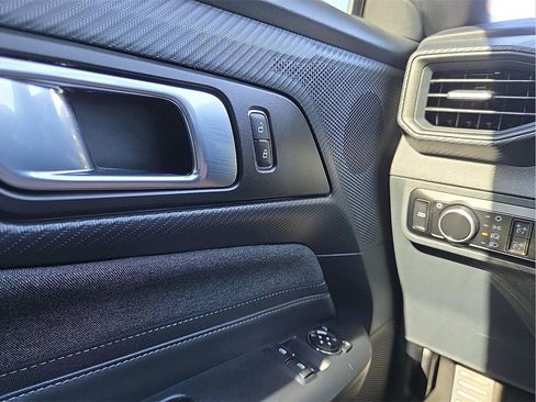 Used 2024 Ford Mustang Coupe image 17