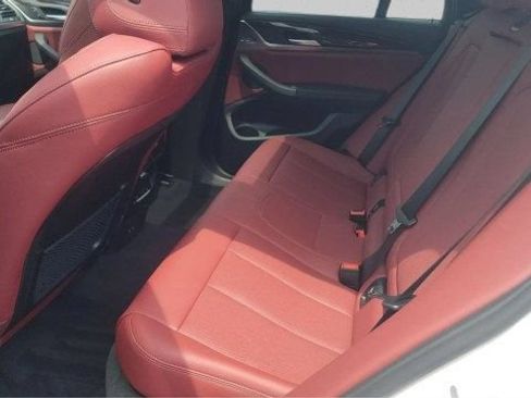 Used 2025 BMW X4 xDrive30i AWD/4WD image 6