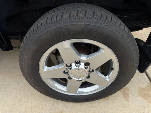 Used 2013 GMC Sierra 2500 Denali w/ Suspension Package, Off-Road AWD/4WD image 29