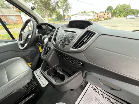 Used 2015 Ford Transit 250 130 Low Roof w/ Exterior Upgrade Package RWD image 60