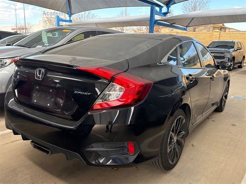 Used 2021 Honda Civic Sport image 6