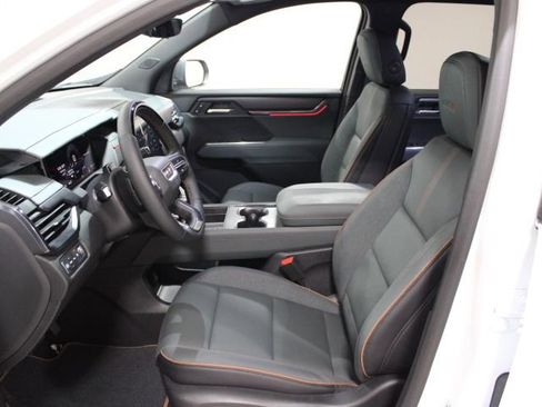 New 2025 GMC Acadia AT4 w/ Super Cruise Package image 11