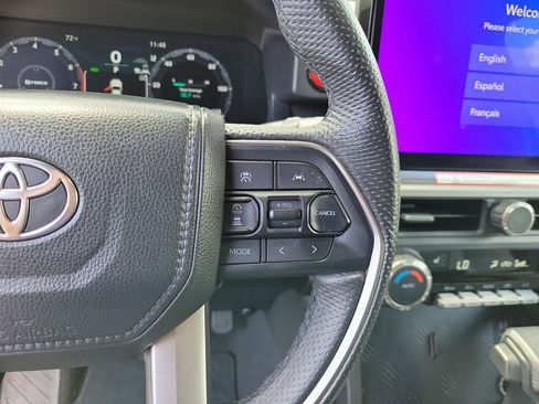 Used 2024 Toyota Tacoma TRD Off-Road AWD/4WD image 28