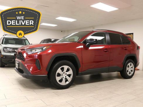 Used 2021 Toyota RAV4 LE image 2