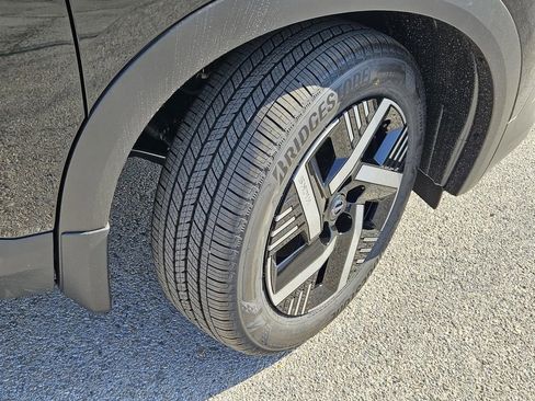 New 2026 Nissan Kicks SV image 4