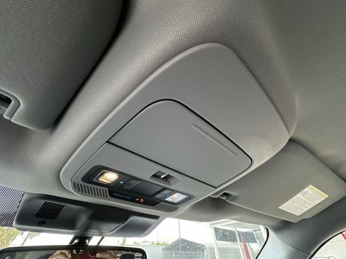 Used 2022 Ford F150 XLT w/ Equipment Group 302A High image 16