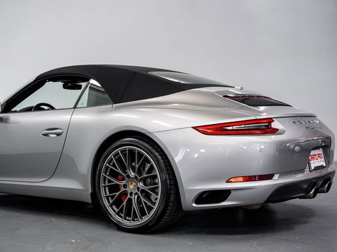 Used 2018 Porsche 911 Carrera S RWD image 35