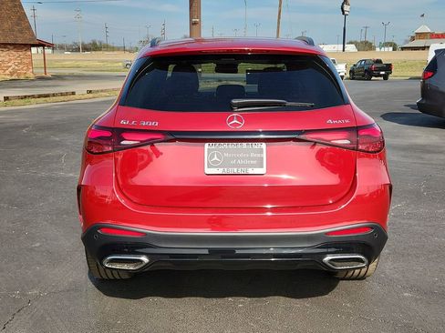 New 2026 Mercedes-Benz GLC 300 4MATIC image 4