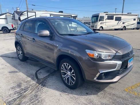 Used 2017 Mitsubishi Outlander Sport FWD image 3