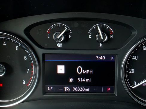 Used 2021 Buick Enclave Premium w/ Surround and Sites Package AWD/4WD image 28