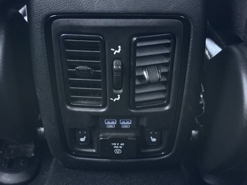 Used 2023 Dodge Durango GT RWD image 30