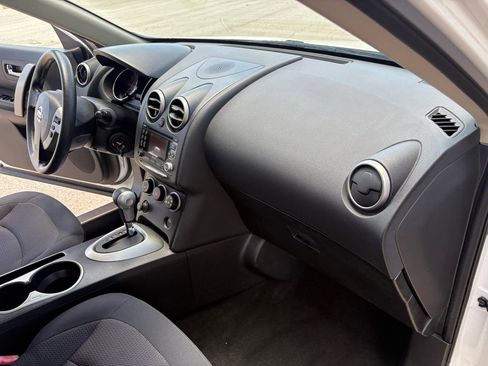 Used 2011 Nissan Rogue SV FWD image 22