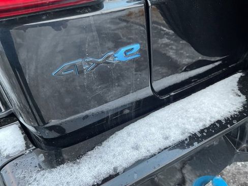 Used 2022 Jeep Wrangler Unlimited Sahara w/ Cold Weather Group image 6