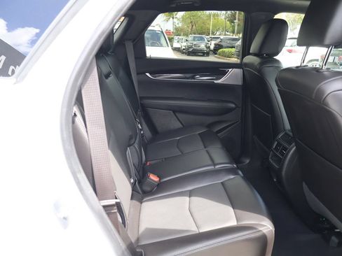 Used 2024 Cadillac XT5 Premium Luxury FWD image 42