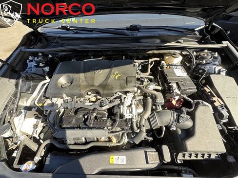 Used 2020 Toyota Camry SE image 24