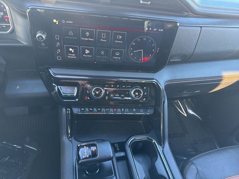 Used 2024 GMC Sierra 1500 AT4 w/ Technology Package image 12