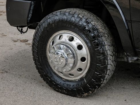 Used 2022 RAM 3500 Laramie image 62